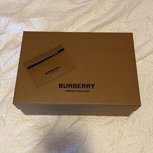 Burberry shoe box
